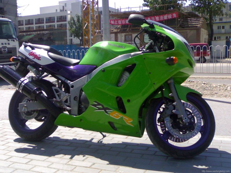供应川崎ZX-6RR摩托车　